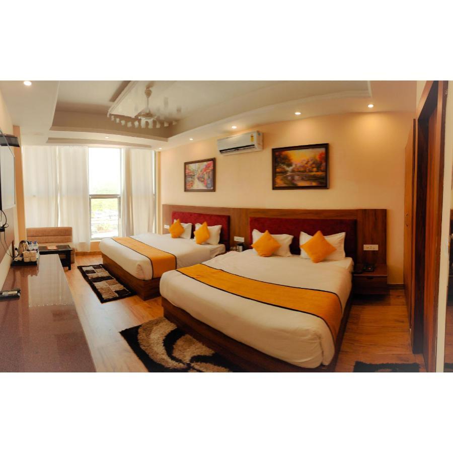 The Royal Bhumesh Hotel Katra  Ngoại thất bức ảnh