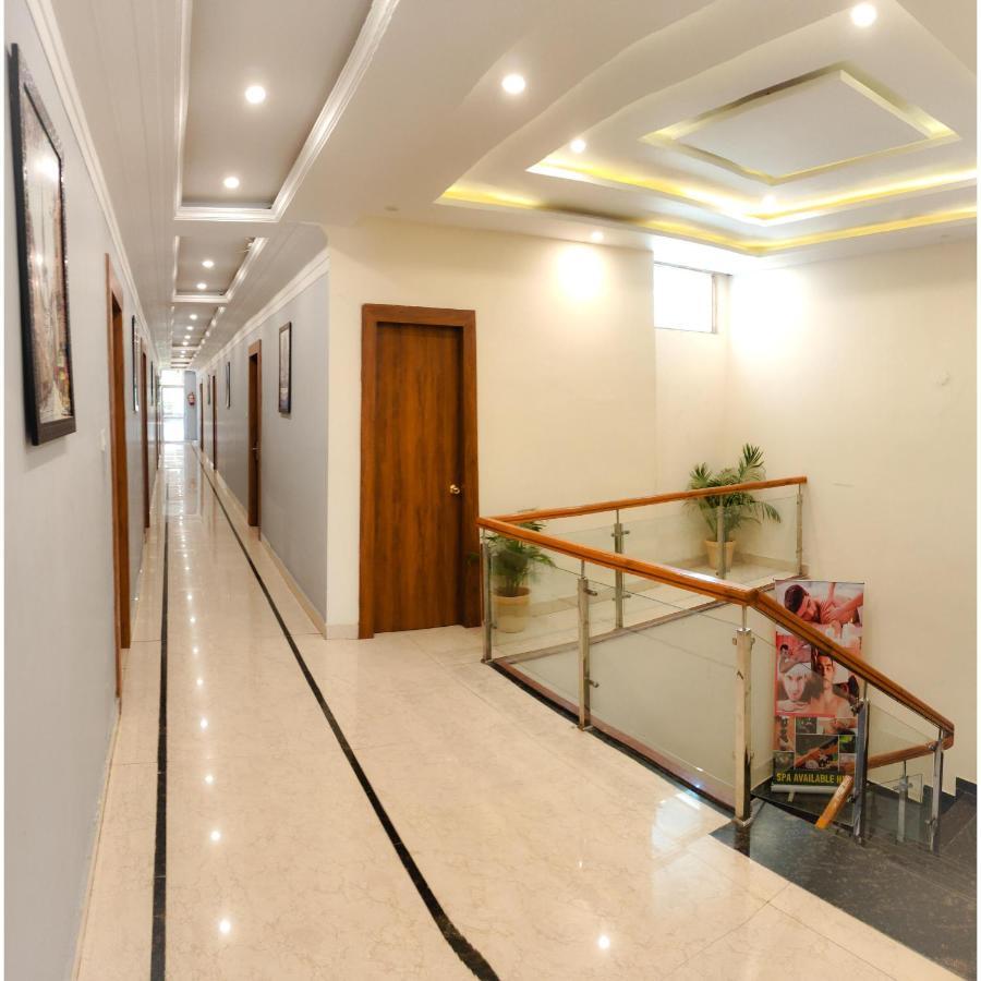 The Royal Bhumesh Hotel Katra  Ngoại thất bức ảnh