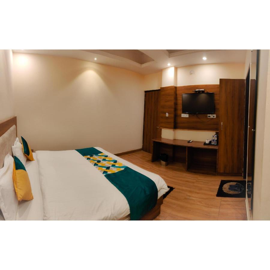 The Royal Bhumesh Hotel Katra  Ngoại thất bức ảnh