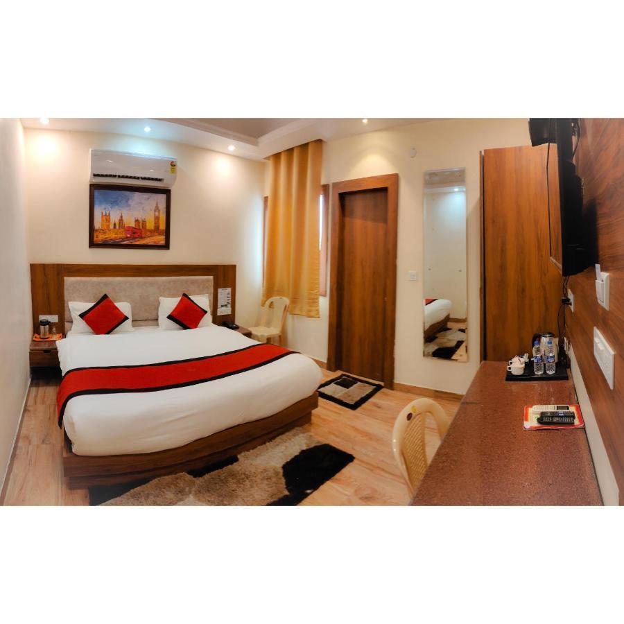 The Royal Bhumesh Hotel Katra  Ngoại thất bức ảnh